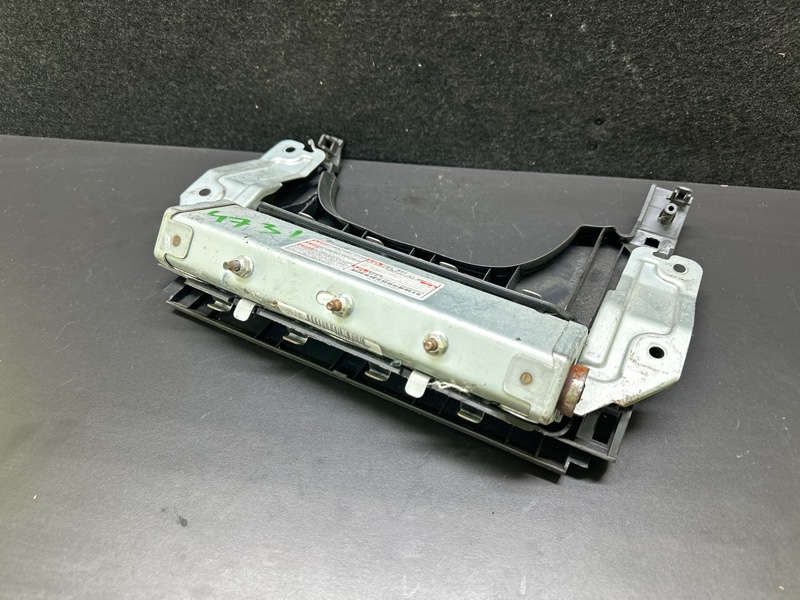 Подушка безопасности в колени левая MIRAGE 13- 2013 1.2 3A92