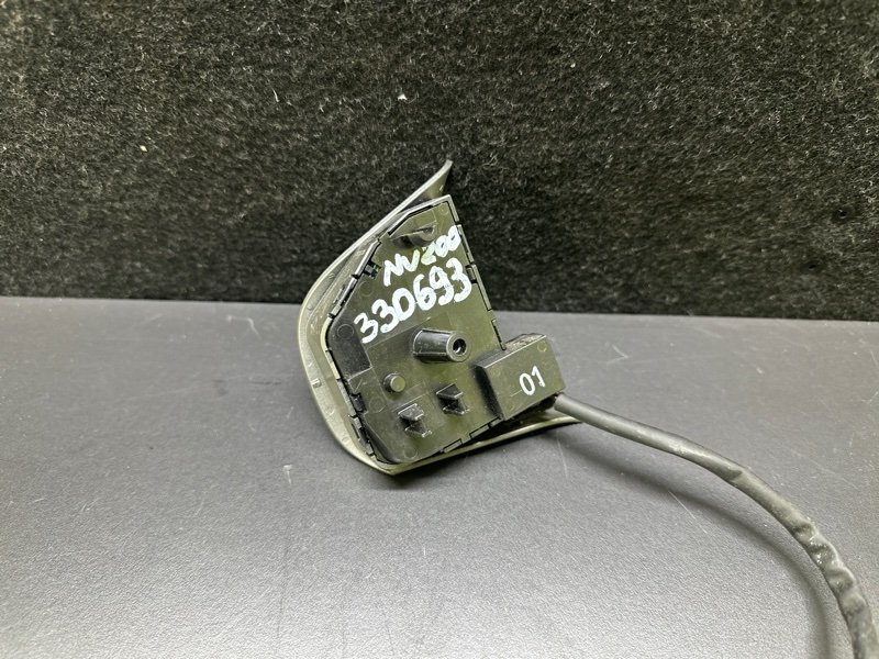 Кнопки на руль правые NISSAN NV200 USA 13-