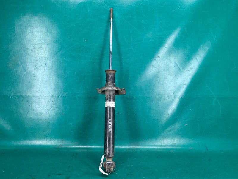 Амортизатор задний правый HONDA LEGEND 96-04 52610SZ3G05 Б/У