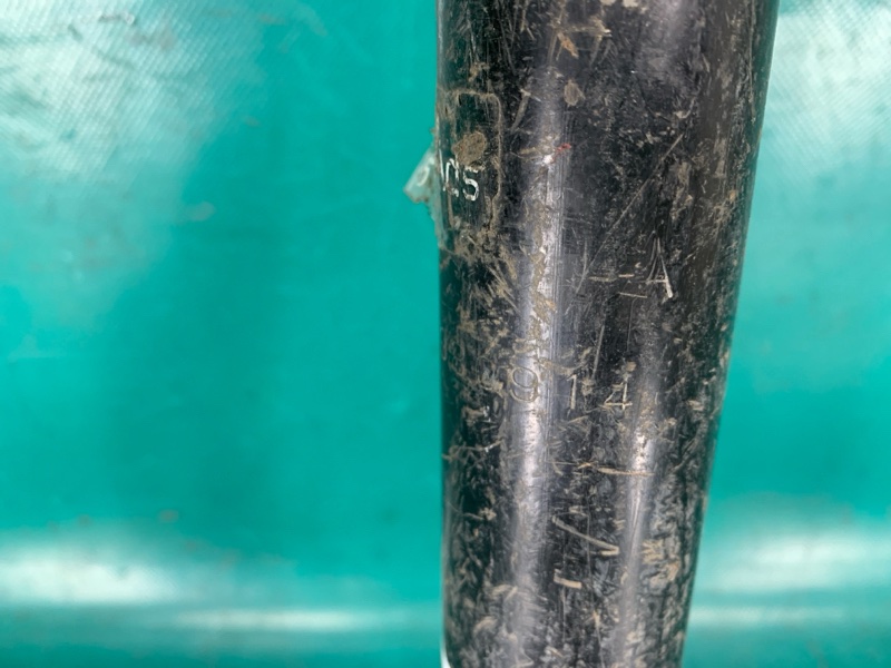 Амортизатор задний правый SHUTTLE 95-99