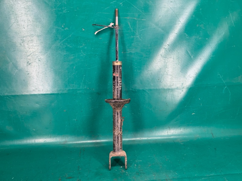 Амортизатор задний правый HONDA CIVIC EG 91-95 52611SR3A02 Б/У