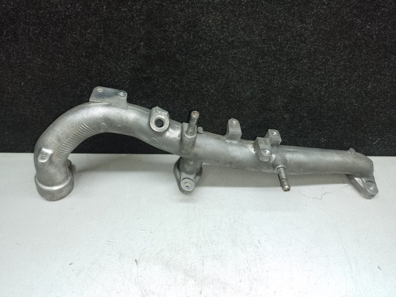 Патрубок системы охлаждения INFINITI M35/M45 04-10 2008 3.5 VQ35 11060-AL50A Б/У