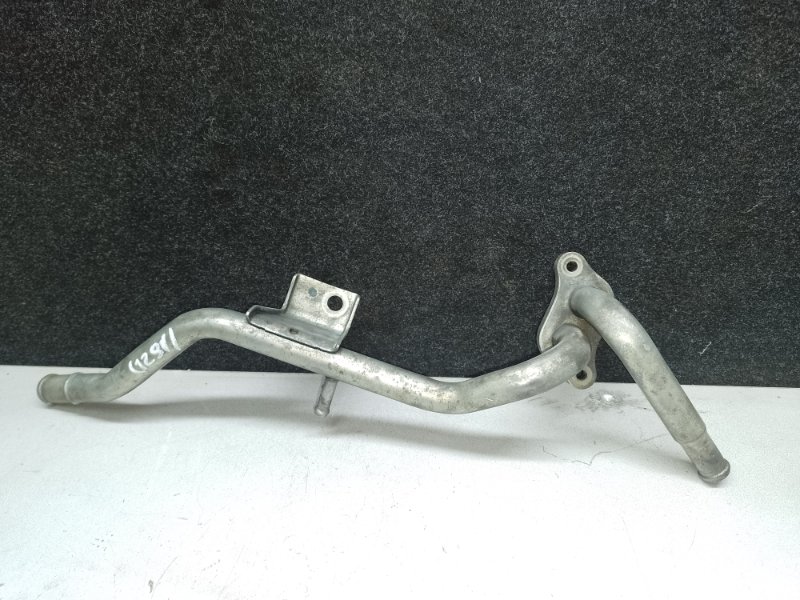 Патрубок системы охлаждения M35/M45 04-10 2008