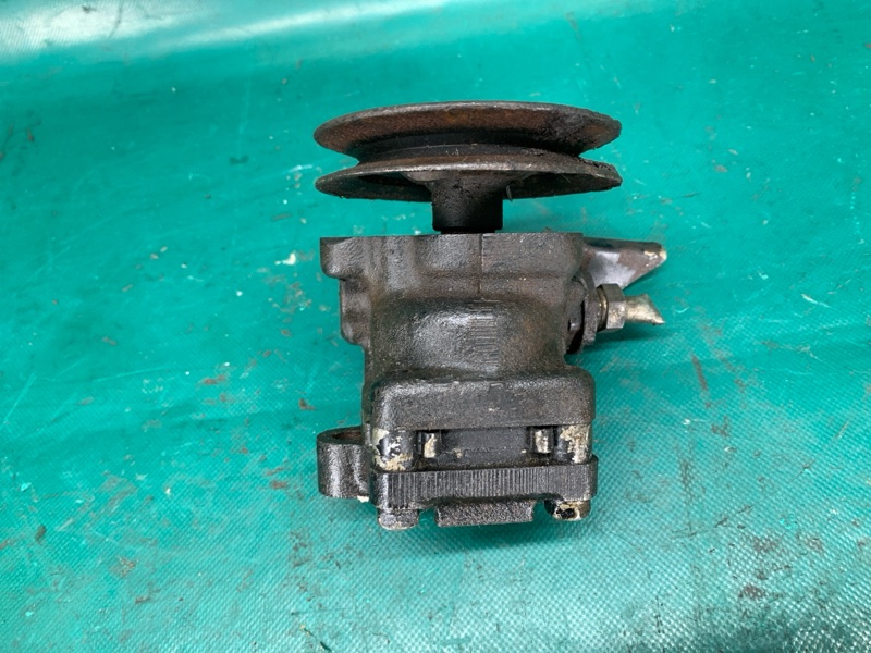 Насос ГУР GALANT 87-93