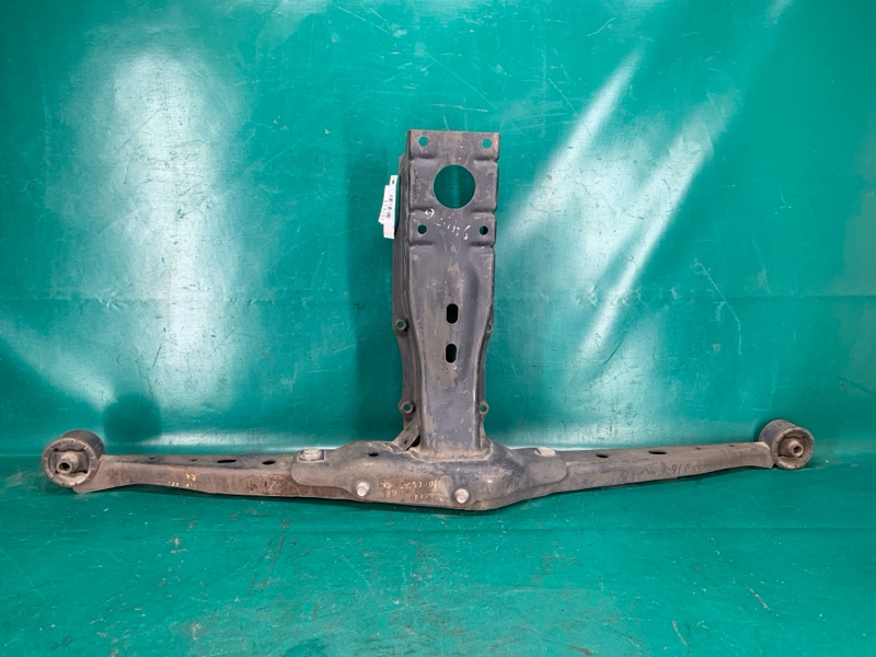 Кронштейн редуктора SUBARU FORESTER SG 02-07 41310SA001 Б/У