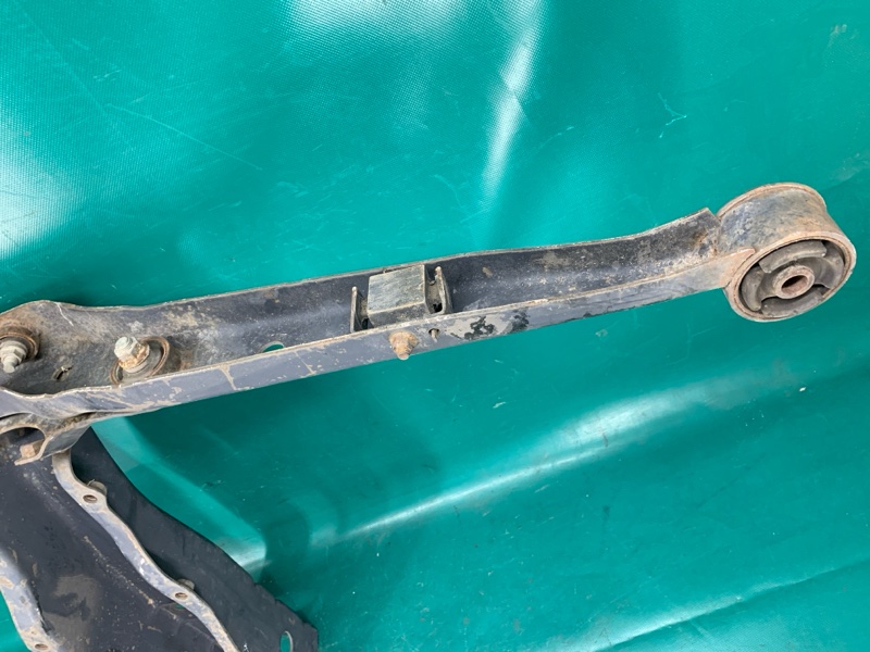 Кронштейн редуктора FORESTER SG 02-07