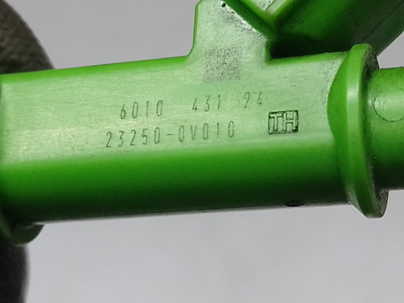 Форсунка топливная TOYOTA CAMRY 55 14-17