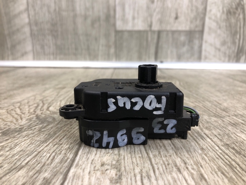 Моторчик заслонки печки FOCUS 10-18 2017 CB8 2.0 XQDA