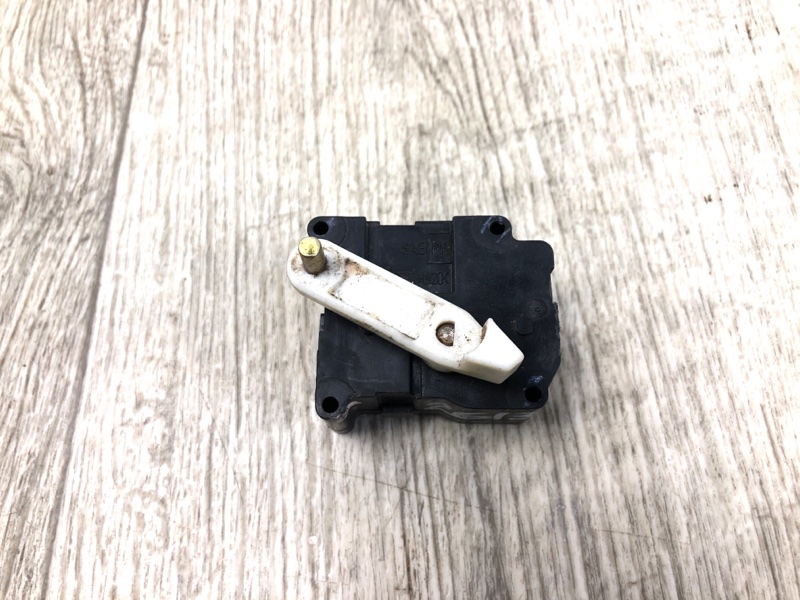 Моторчик заслонки печки VOLKSWAGEN PHAETON 02-10 3D0959311 Б/У