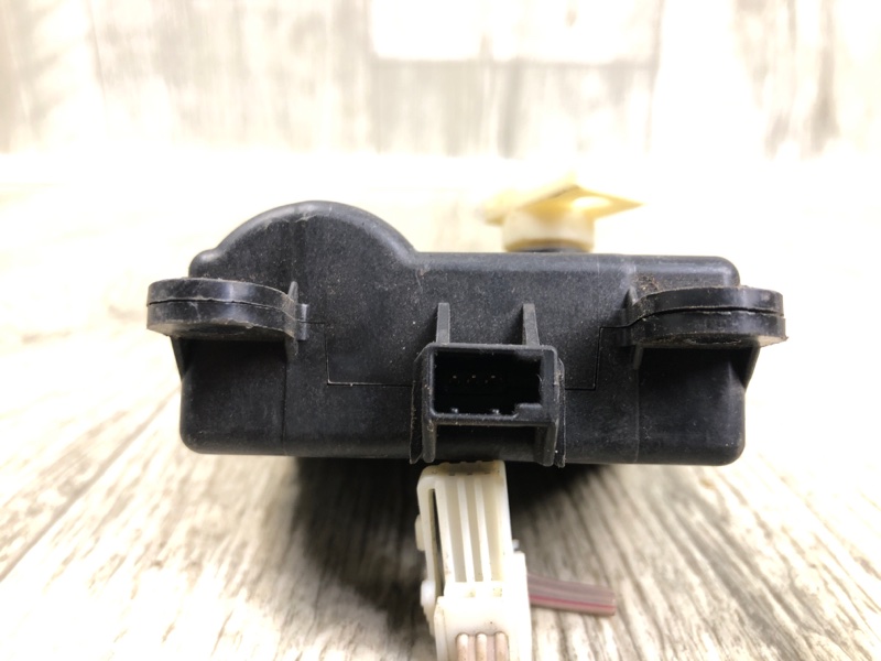 Моторчик заслонки печки TEANA J32 08-14