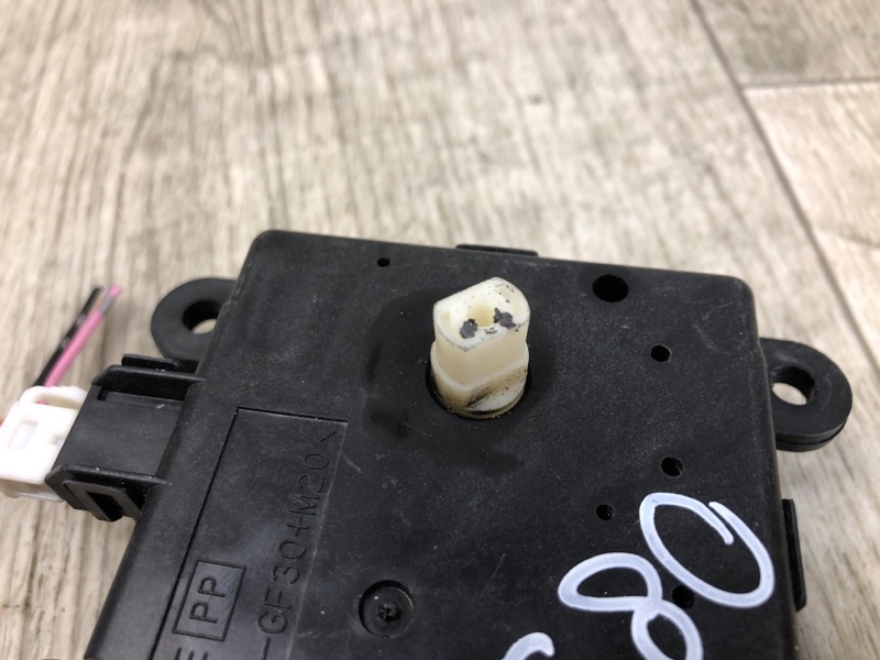 Моторчик заслонки печки SENTRA (B16) 06–12 2012 2.0 MR20DE Моторчик заслонки печки SENTRA (B16) 06–12 2012 2.0 MR20DE