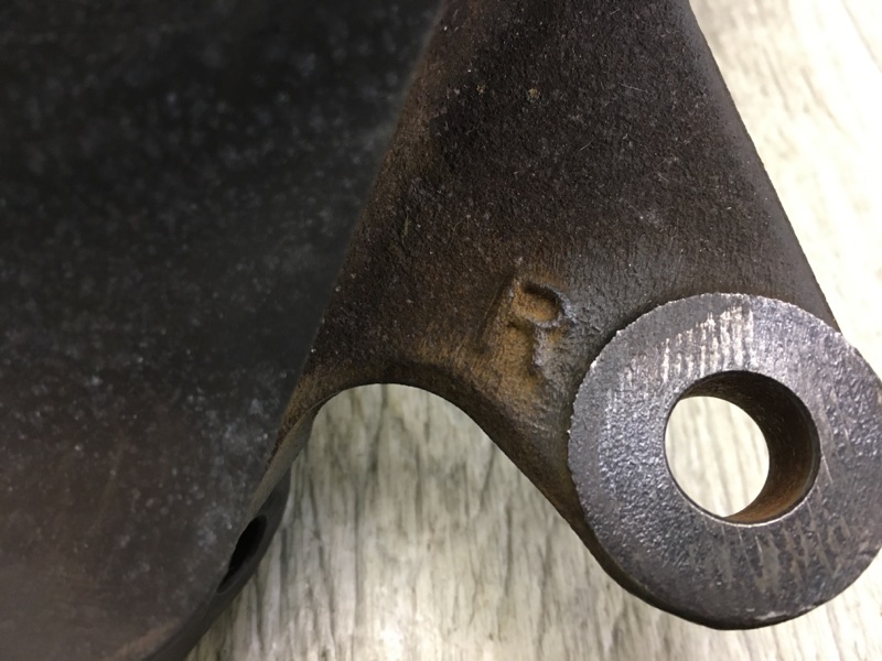 Кулак поворотный передний правый EDGE 06-14 2010 T35PDED Кулак поворотный передний правый EDGE 06-14 2010 T35PDED