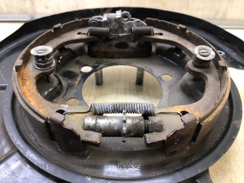 Тормозной механизм задний левый QX60/JX35 12-20 2017 Внедорожник 3.5 VQ35DD