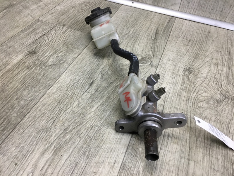 Главный тормозной цилиндр ILX 12-16 2015 Седан 2.0 Главный тормозной цилиндр ILX 12-16 2015 Седан 2.0