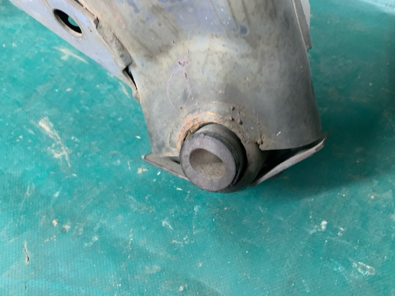 Балка задней подвески CX-9 06-16