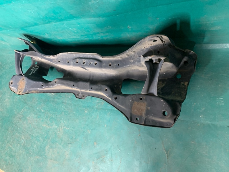 Балка передней подвески SHUTTLE 95-99