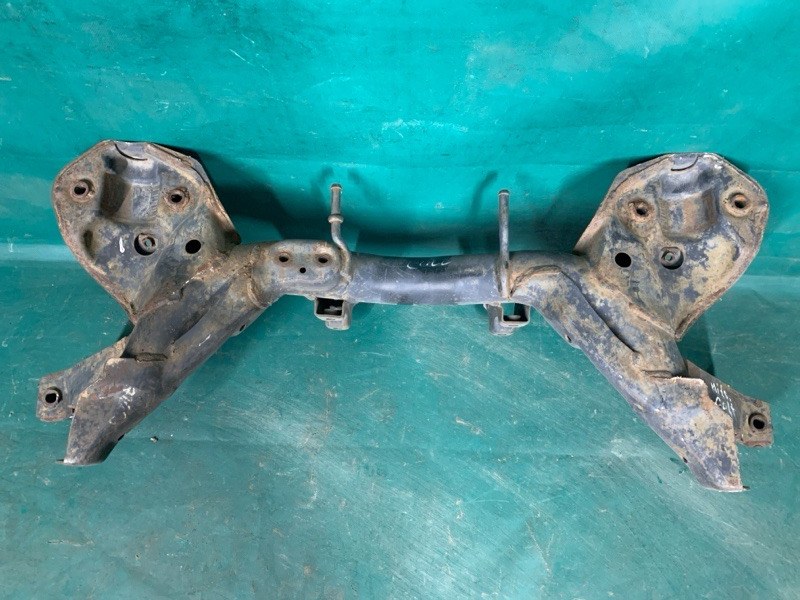 Балка передней подвески COLT 92-02 Балка передней подвески COLT 92-02