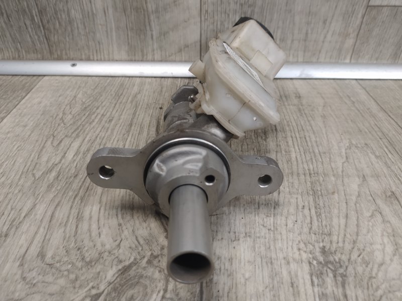 Главный тормозной цилиндр 3 BM 13-19 Главный тормозной цилиндр 3 BM 13-19