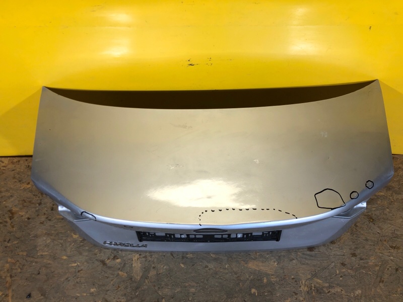 Крышка багажника TOYOTA COROLLA 18-