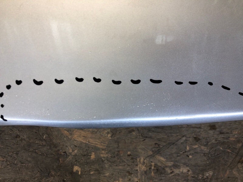 Крышка багажника COROLLA 18-