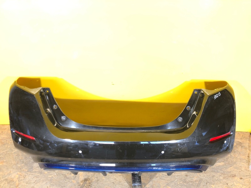 Бампер задний NISSAN LEAF 18-