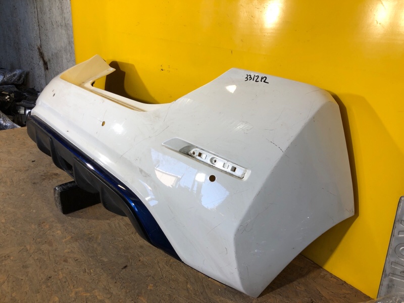 Бампер задний LEAF 18-