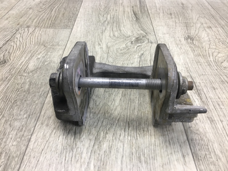 Кронштейн КПП EDGE 06-14 2010 T35PDED