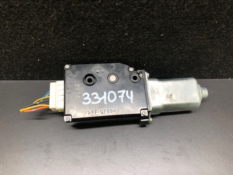 Моторчик люка INFINITI M35/M45 04-10 Моторчик люка INFINITI M35/M45 04-10