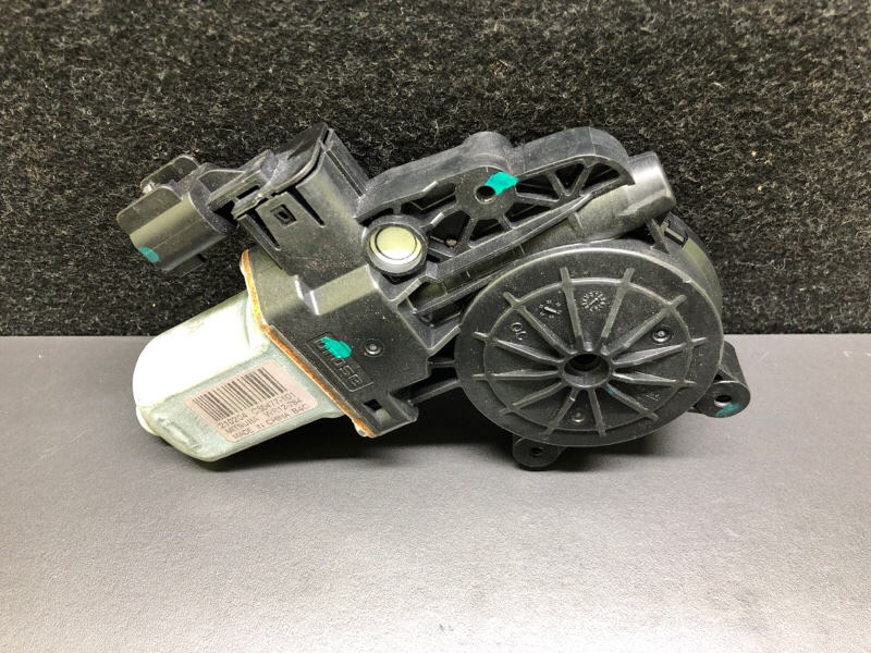 Моторчик стеклоподъемника задний правый ECOSPORT 18-22 2021 1.0 L EcoBoost (Fox) turbo