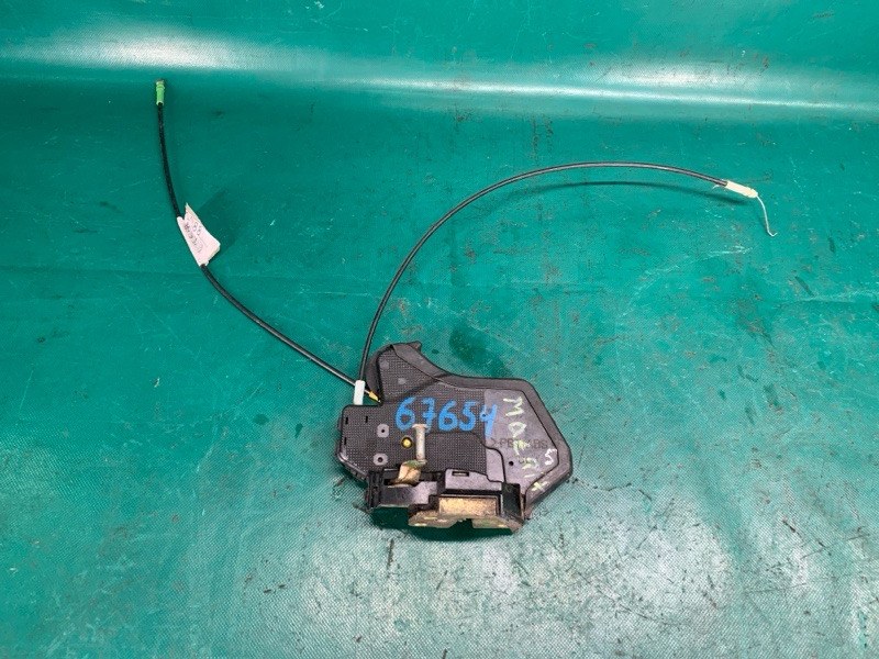 Запчасть замок двери задний левый TOYOTA MATRIX 02-08 69060-01031 Б/У Замок двери задний левый TOYOTA MATRIX 02-08 69060-01031 Б/У