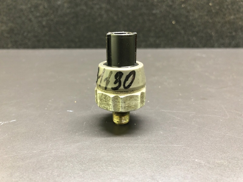 Датчик давления масла ДВС INFINITI FX S50 03-08 25240-4M400 Б/У