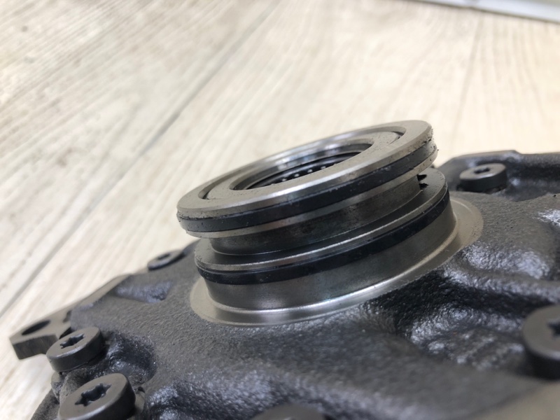 Крышка АКПП MATRIX 08-14 2008 Хэтчбек 1.8 2ZRFE