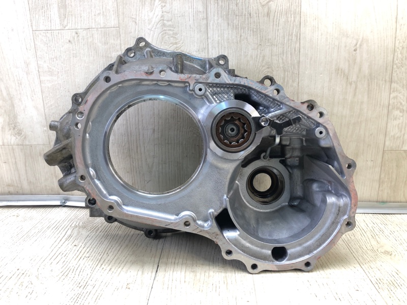 Крышка АКПП передняя MATRIX 08-14 2008 Хэтчбек 1.8 2ZRFE