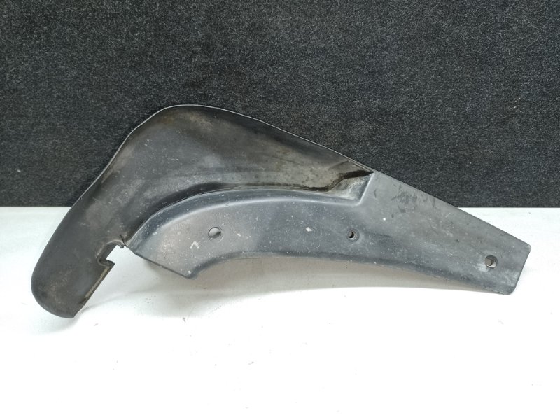 Брызговик передний правый LEXUS RX300 98-03 3.0 1MZFE