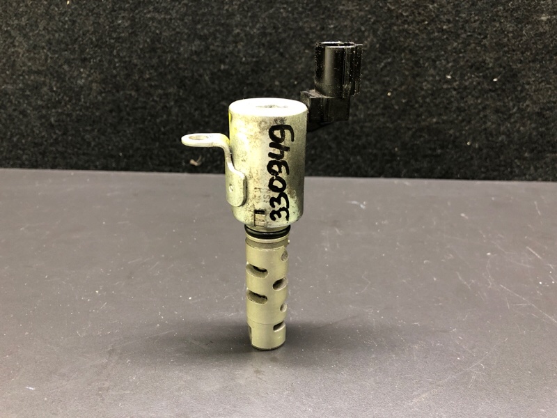 Клапан изменения фаз ГРМ TOYOTA SIENNA 11-16 15330-0P020 Б/У