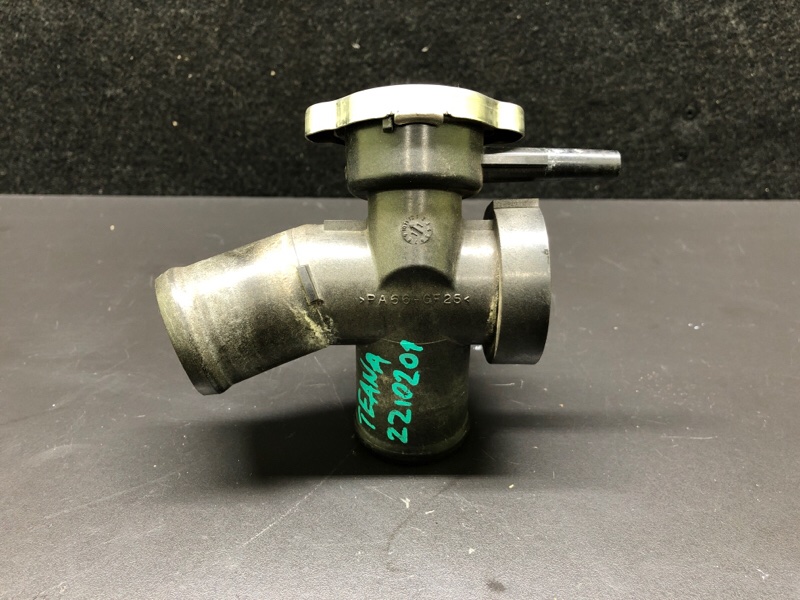 Горловина радиатора TEANA J32 08-14