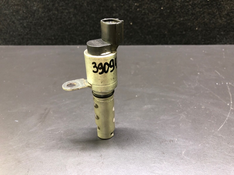 Клапан изменения фаз ГРМ MITSUBISHI ASX / OUTLANDER SPORT 10-21 1028A109 Б/У