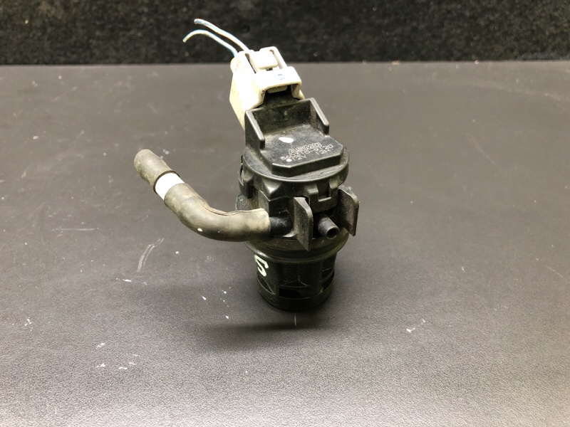 Запчасть насос омывателя стекла MAZDA CX-7 06-12 BP4K-67-482 Б/У Насос омывателя стекла MAZDA CX-7 06-12 BP4K-67-482 Б/У