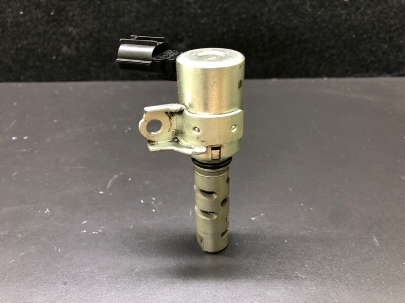 Клапан изменения фаз ГРМ TOYOTA SIENNA 11-16 15340-0P020 Б/У
