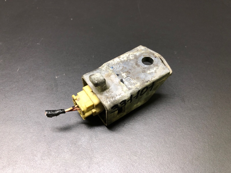 Датчик удара ES300 ES330 01-06