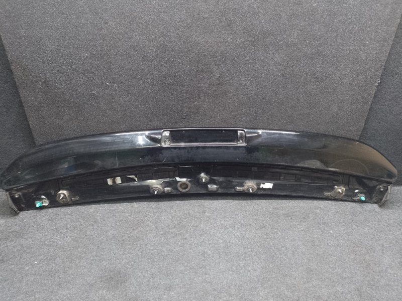 Спойлер крышки багажника PRIUS - 30 09-17 2013 1.8 2ZRFXE