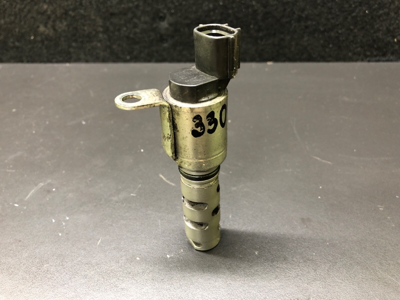 Клапан изменения фаз ГРМ LEXUS LS460 06-12 15330-38010 Б/У