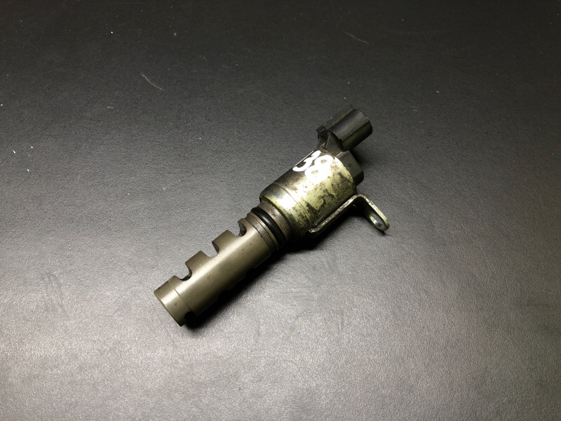 Запчасть клапан изменения фаз грм LEXUS LS460 06-12 15330-38010 Б/У Клапан изменения фаз ГРМ LEXUS LS460 06-12 15330-38010 Б/У