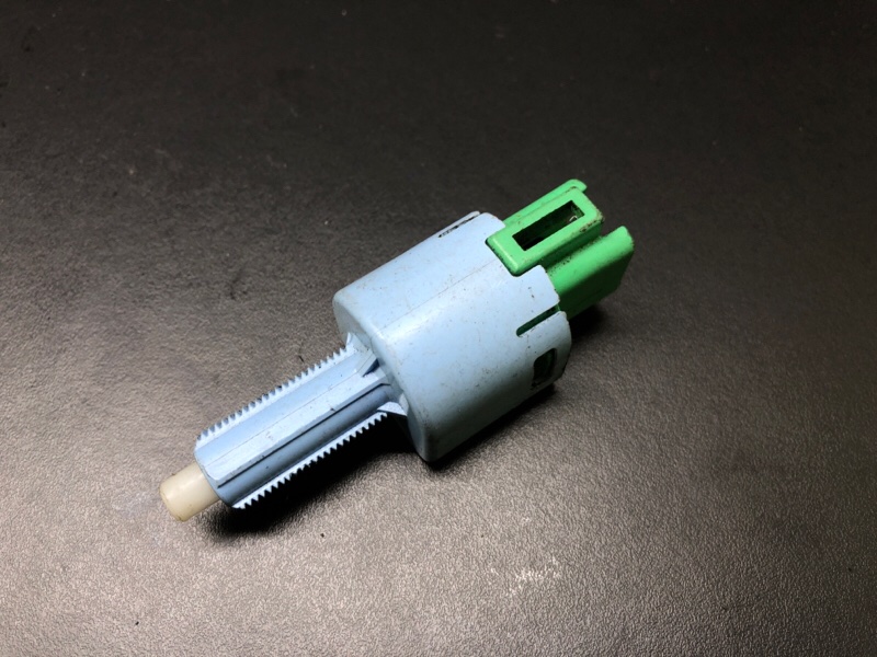 Датчик положения педали тормоза ASX / OUTLANDER SPORT 10-21