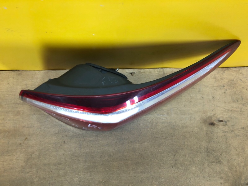 Фонарь наружный правый LS460 06-12 Фонарь наружный правый LS460 06-12