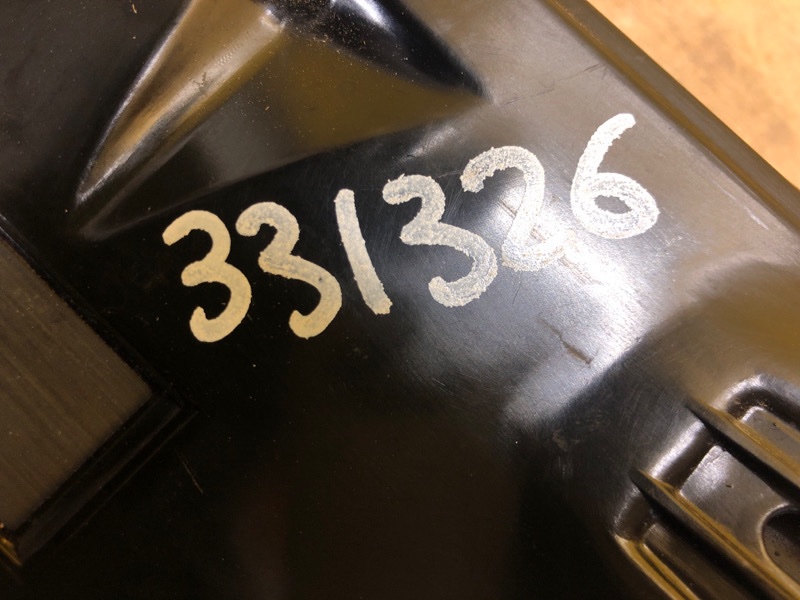 Фонарь наружный левый CT200 17-