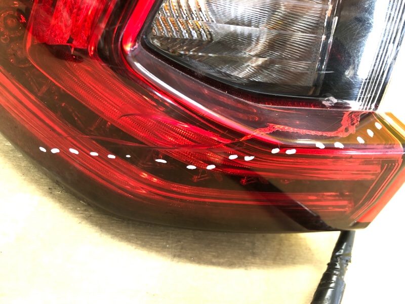 Фонарь наружный левый RX350/450 15-22