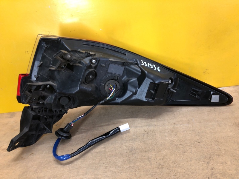 Фонарь наружный левый RX350/450 15-22 Фонарь наружный левый RX350/450 15-22