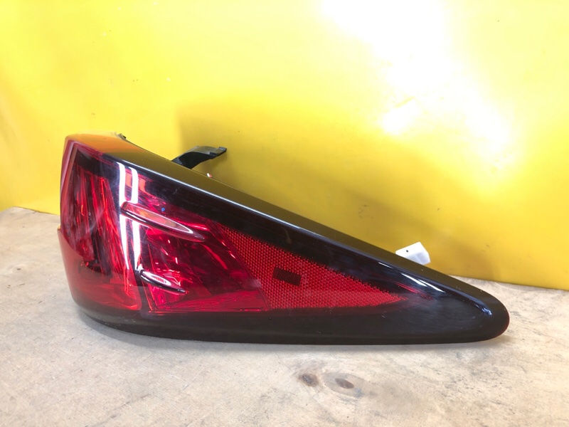 Фонарь наружный правый RX350/450 15-22 Фонарь наружный правый RX350/450 15-22