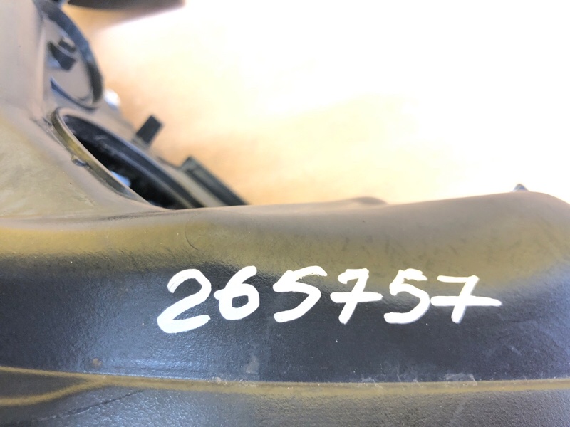 Фонарь наружный задний левый RX350/450 15-22 Фонарь наружный задний левый RX350/450 15-22